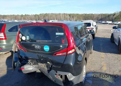 2020 Kia Soul Lx z USA, uszkodzony, nr VIN KNDJ23AU5L7071773